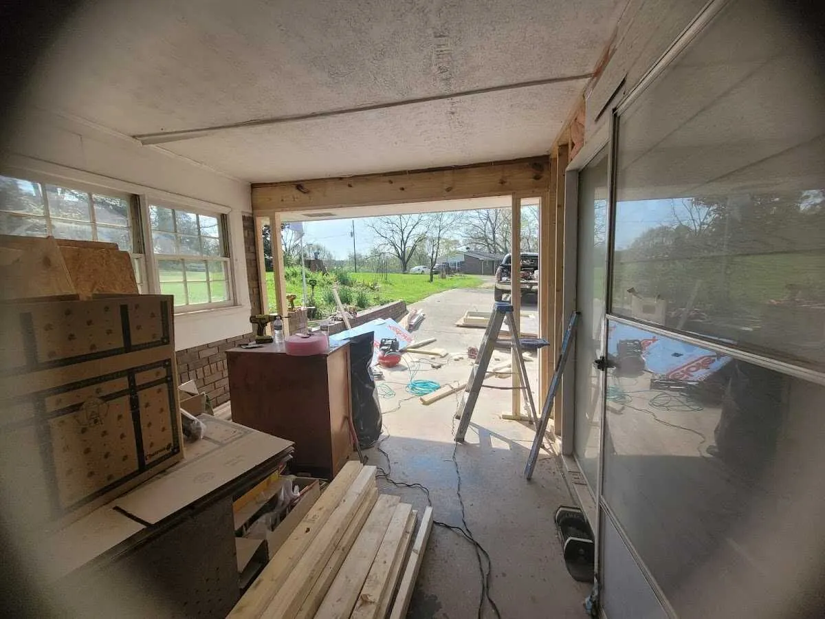 Air movers and dehumidifier for Drying & Dehumidification in Lucerne Valley